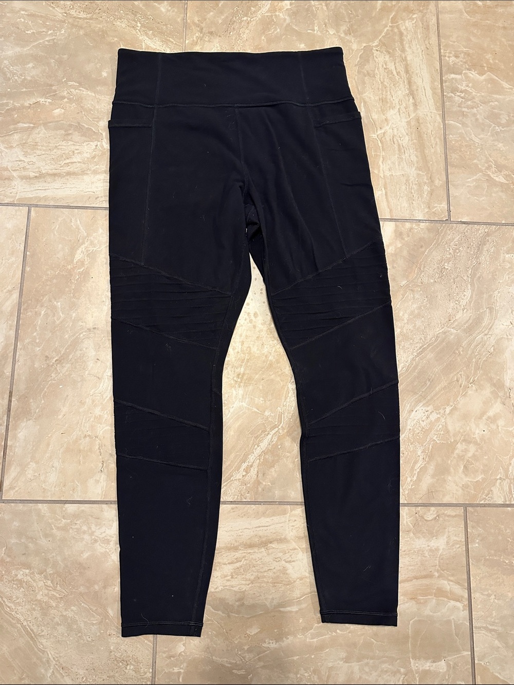 Athleta Black High-Waist Leggings with Subtle Logo side pockets size L